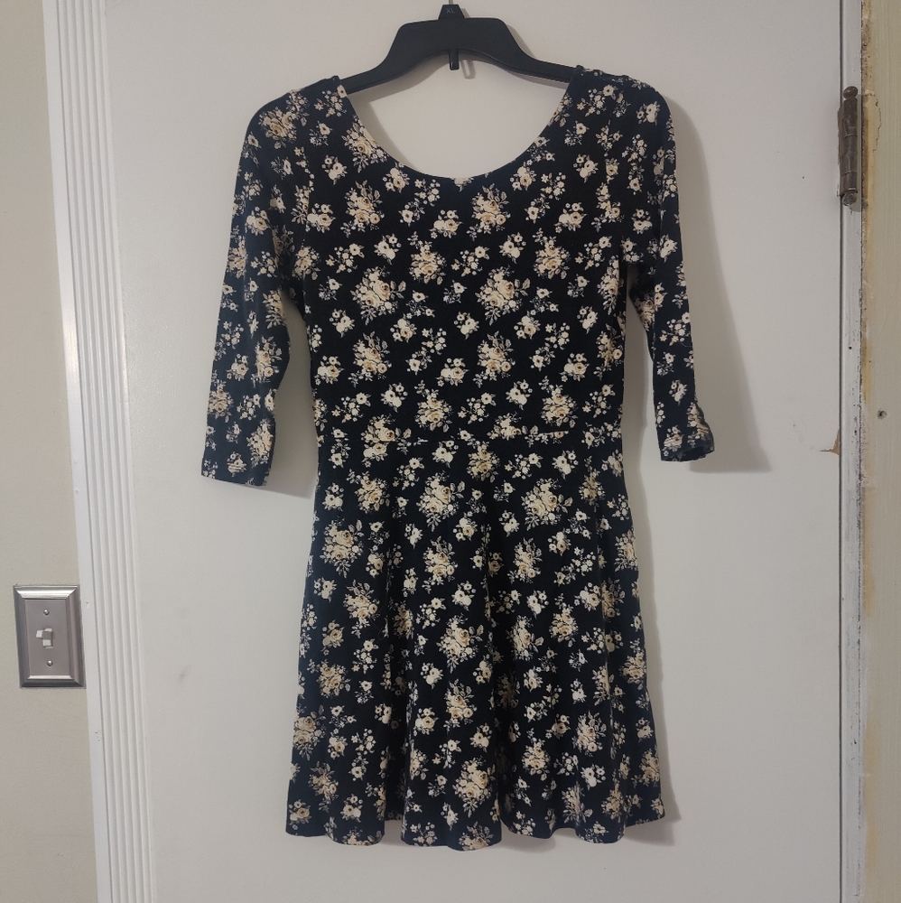 Forever 21 3/4 Sleeve mini dress